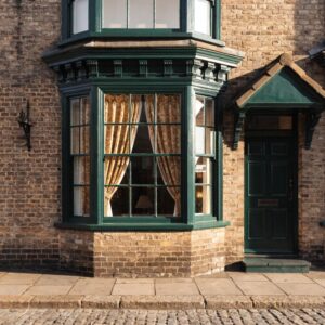 Bay window curtain rail