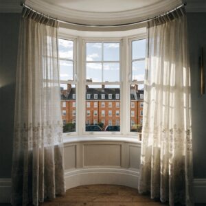 curved curtain pole for bay window